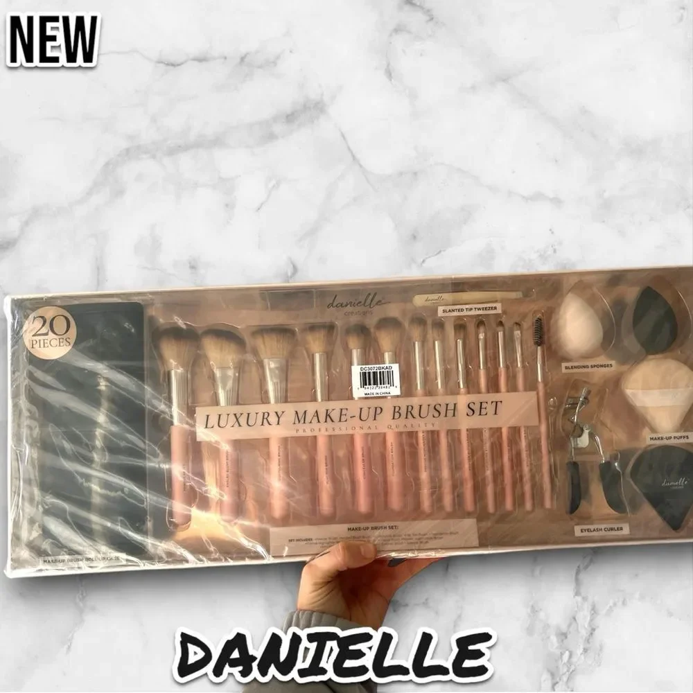🔴New DANIELLE 20 Piece Luxury Make-Up Brush Set